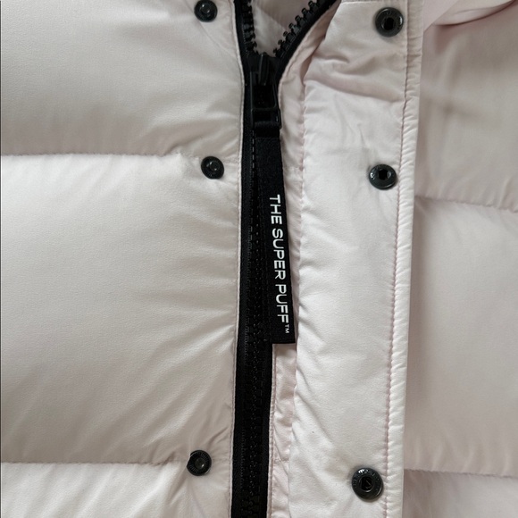 Aritzia Super Puff cliMATTE - Picture 4 of 12